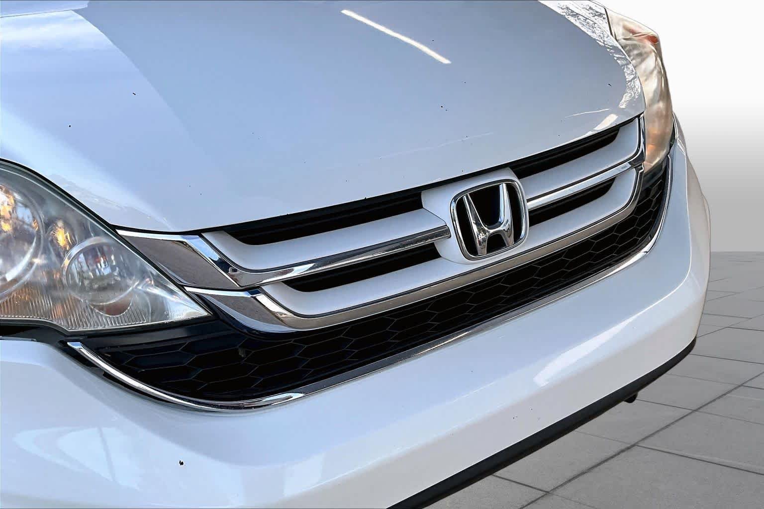 Used 2010 Taffeta White Honda EX-L image 28