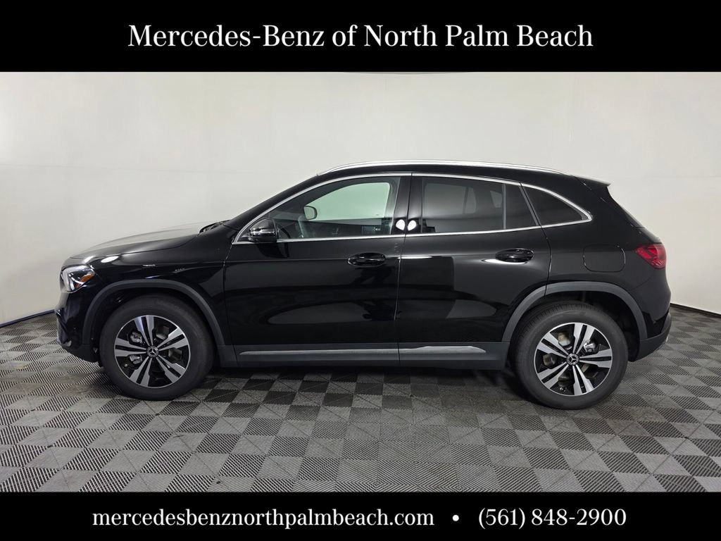 New 2026 Night Black Mercedes-Benz GLA 250 image 30