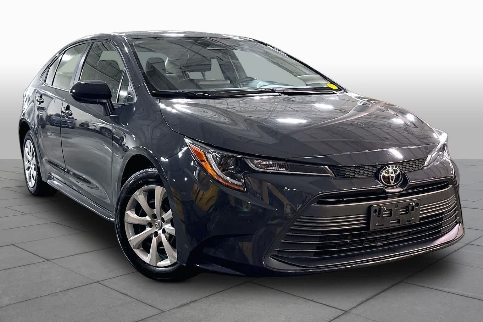 Used 2024 Underground Toyota LE image 2