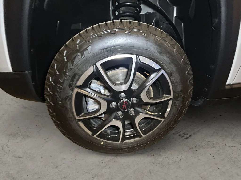 Used 2025 Bright White Jeep Trailhawk image 14