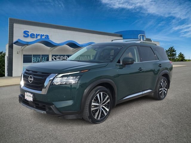 2023 Nissan Pathfinder Platinum