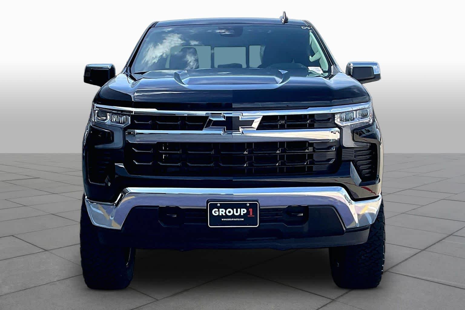Used 2026 Black Chevrolet LT image 2