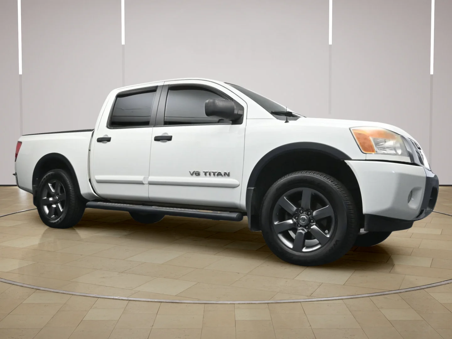 Used 2015 Glacier White Nissan SV image 18
