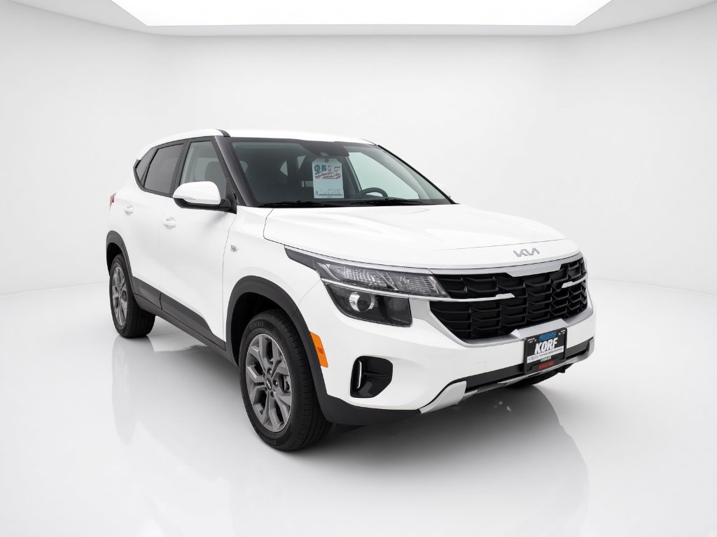 Used 2026 Snow White Pearl Kia LX image 3
