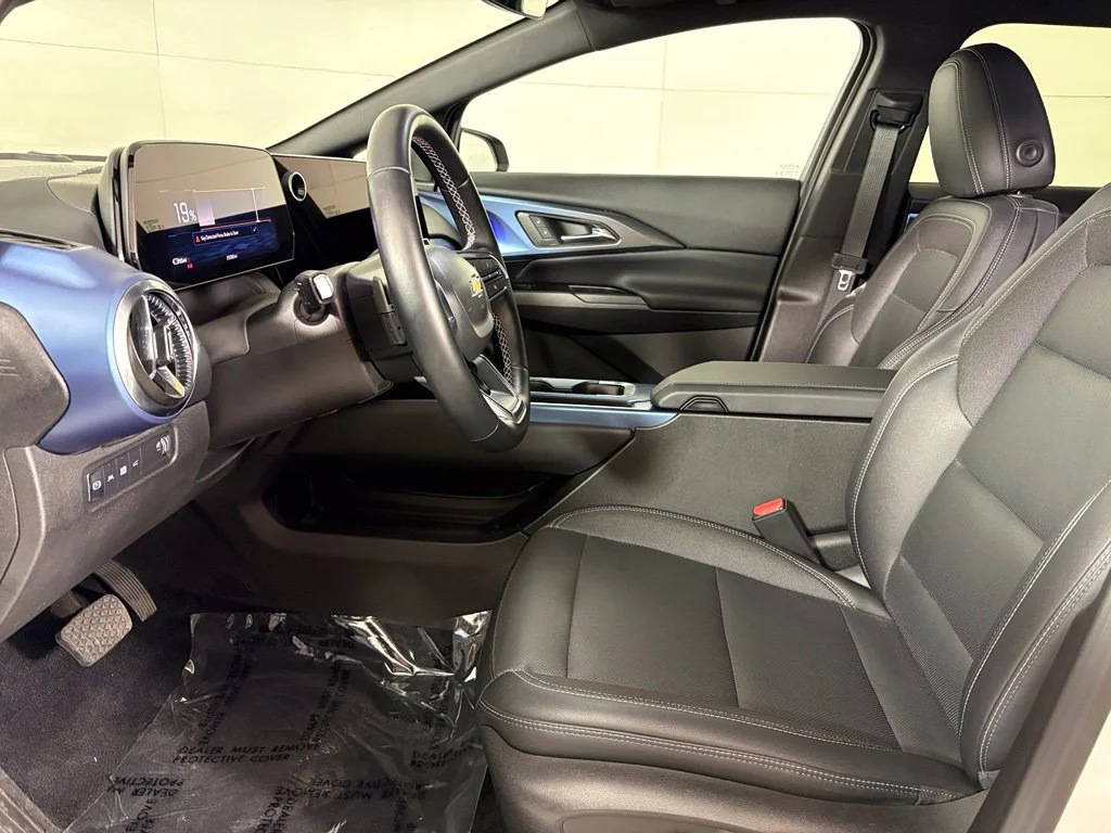 Used 2024 White Chevrolet LT image 22