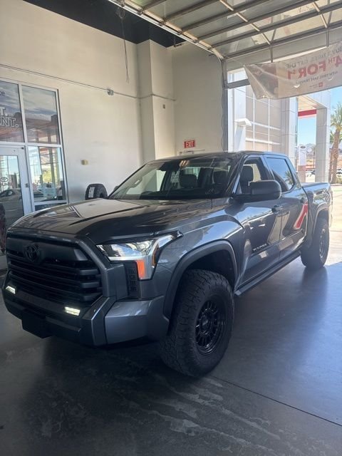 2023 Toyota Tundra SR5 3.4L 4WD CrewMax 5.5' Bed's photo