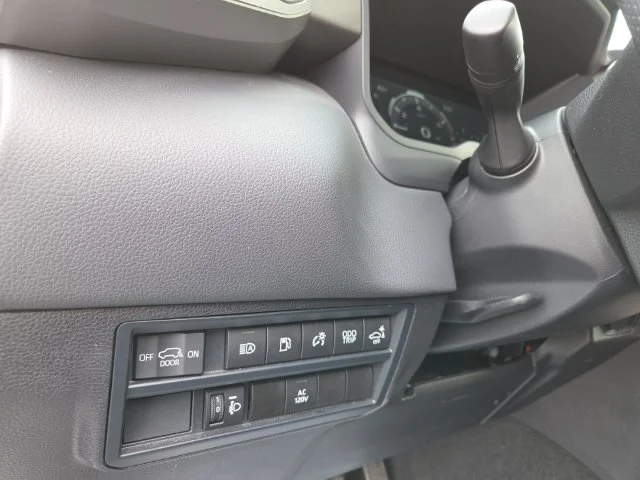 Used 2025 Silver Toyota SR5 image 27