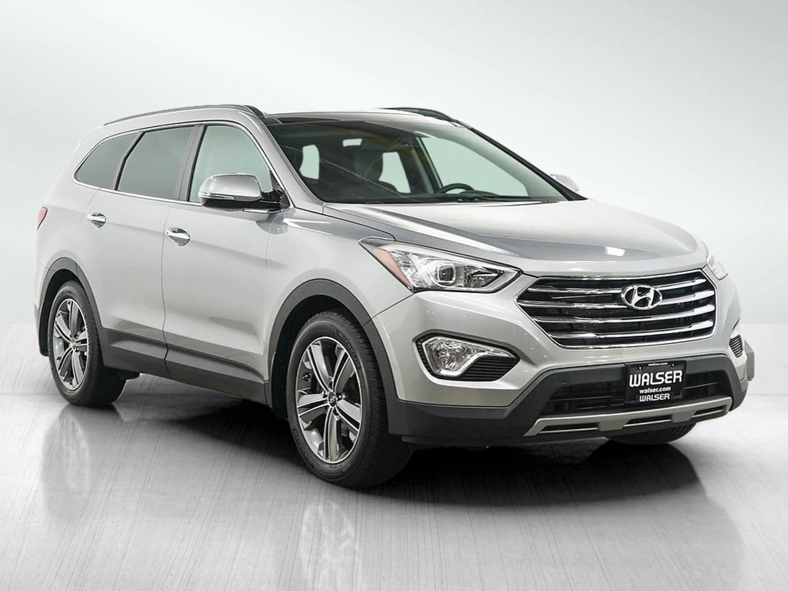 Used 2016 Iron Frost Hyundai SE image 8