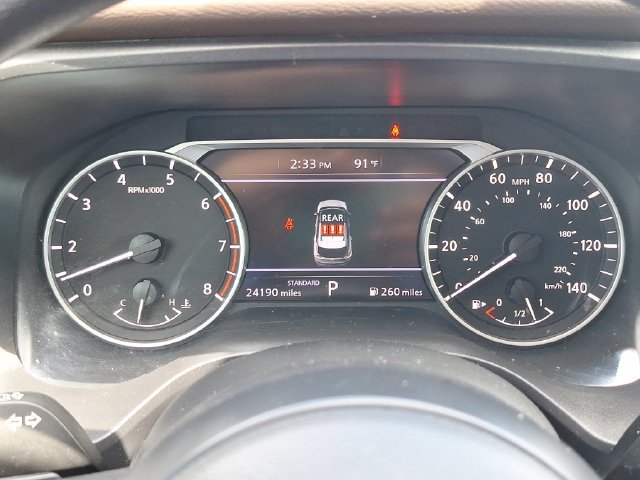 Used 2023 Red Nissan S image 16