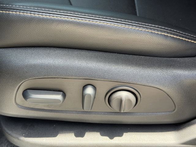 Used 2022 Iron Gray Metallic Chevrolet Premier image 23