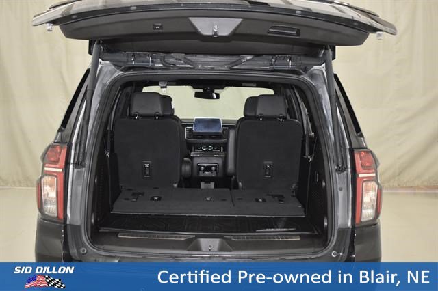 Used 2021 Black Chevrolet Z71 image 11