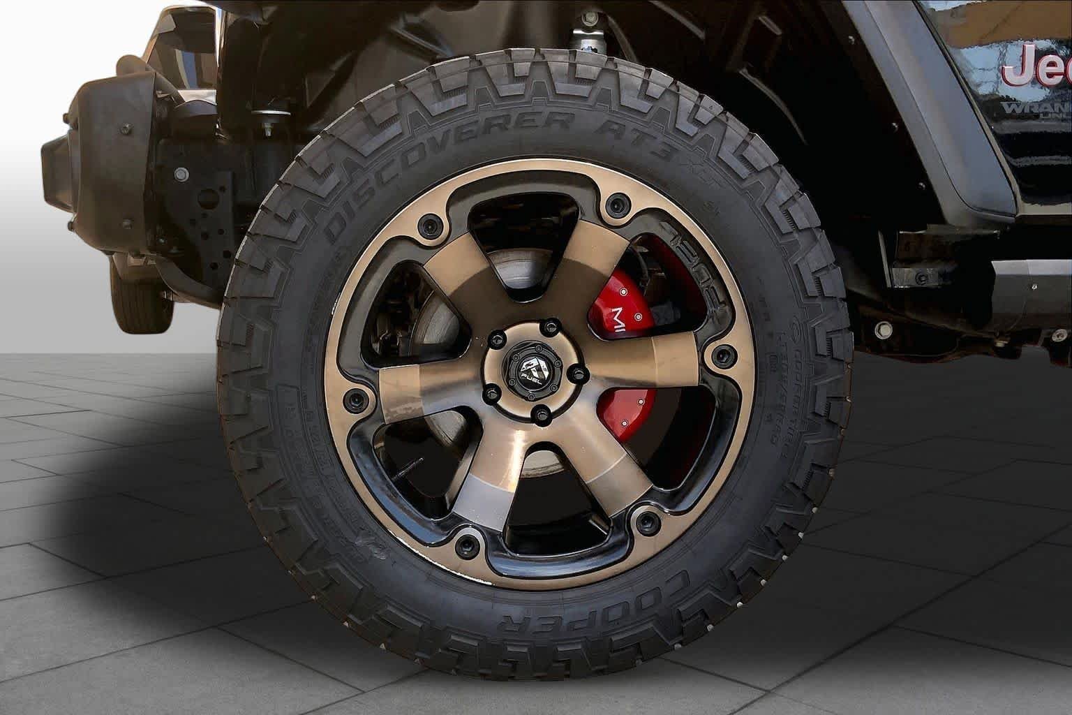 Used 2021 Black Clearcoat Jeep Unlimited Rubicon image 11