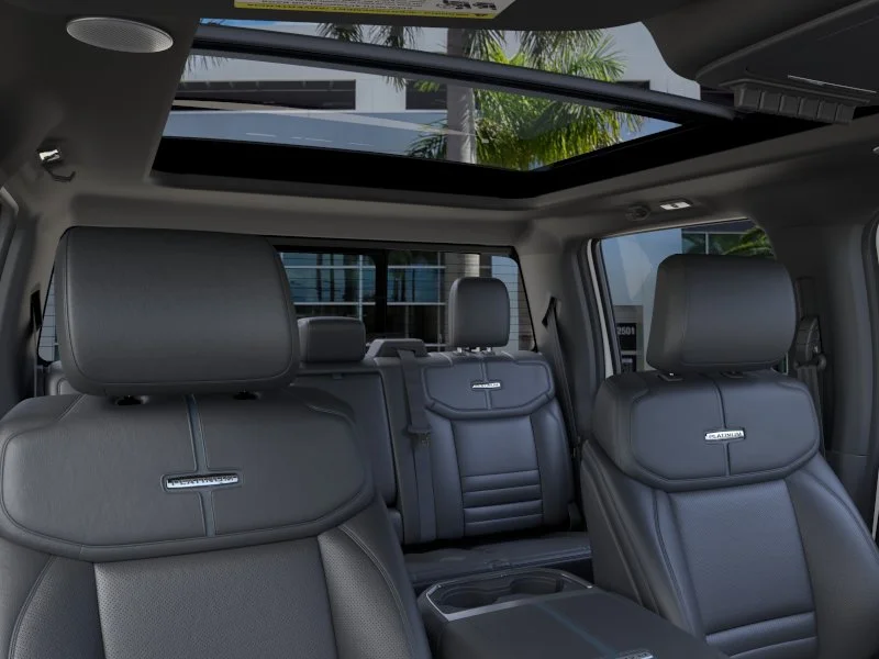 2026 Ford F-250 Super Duty Platinum - Photo 42