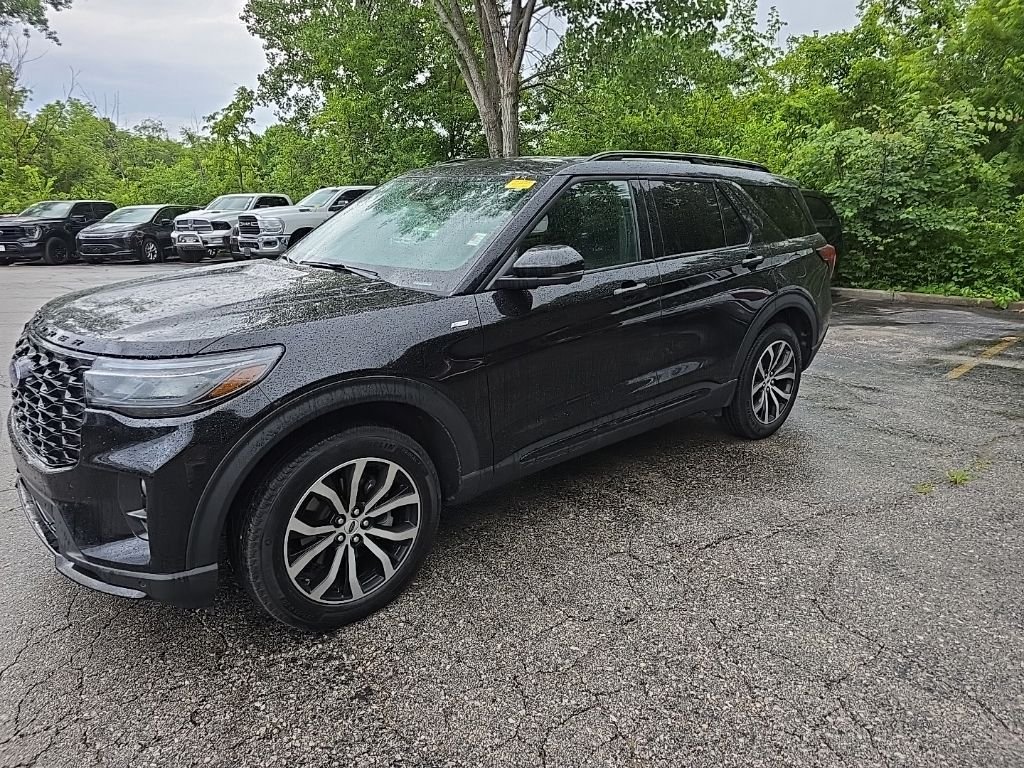 Used 2025 Ford Explorer ST-LINE with VIN 1FMUK8KH9SGC71318 for sale in Kansas City