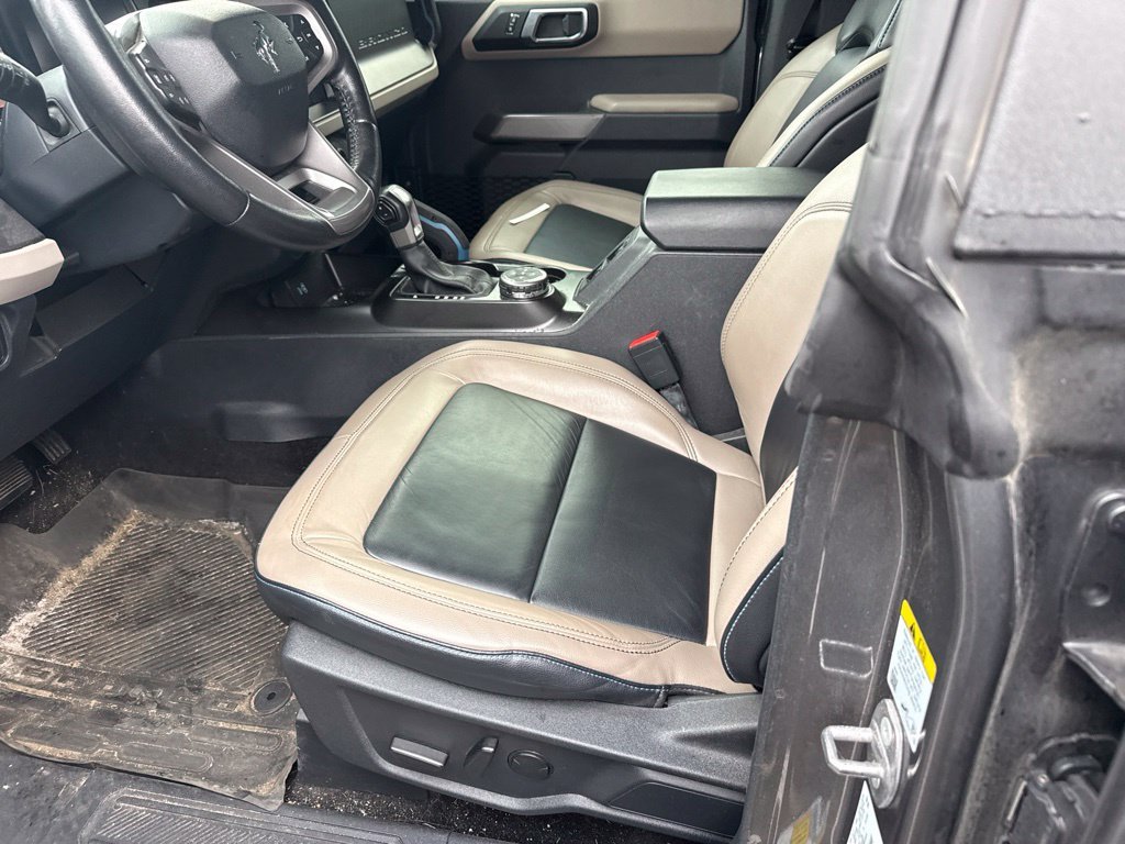 Used 2022 Gray Ford Wildtrak image 7