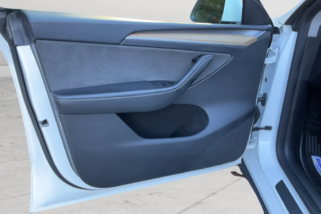 Used 2024 White Tesla Long Range image 21