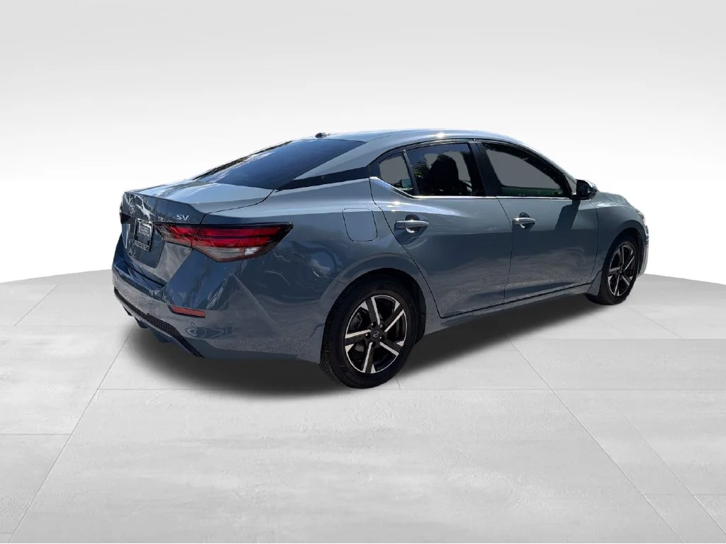 Used 2024 Gray Nissan SV image 8