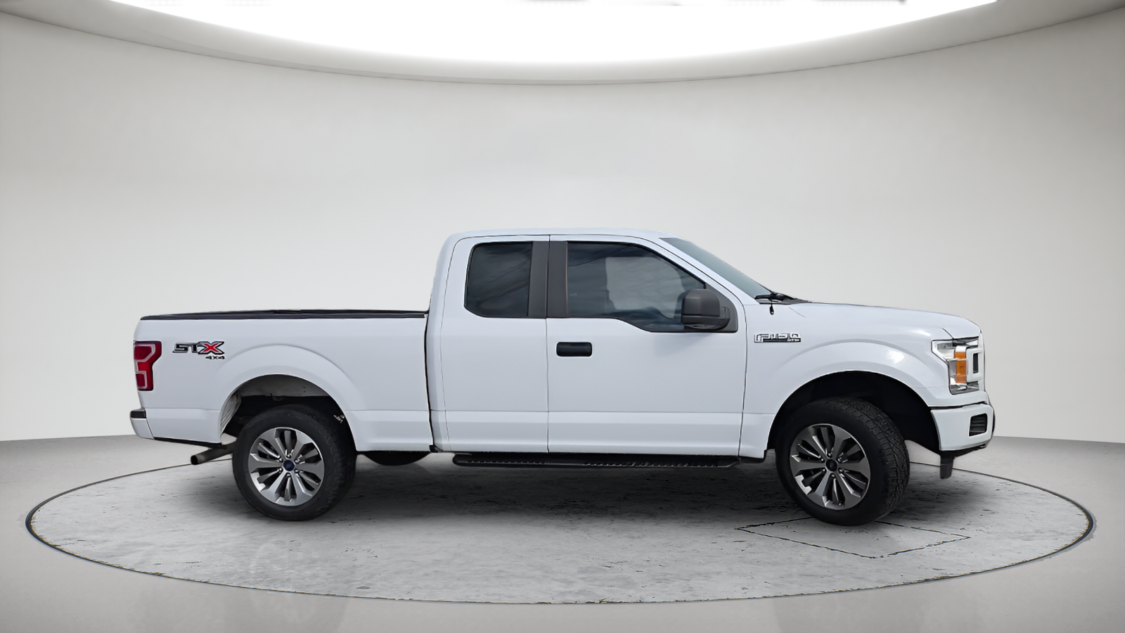 Used 2018 Oxford White Ford XL image 5