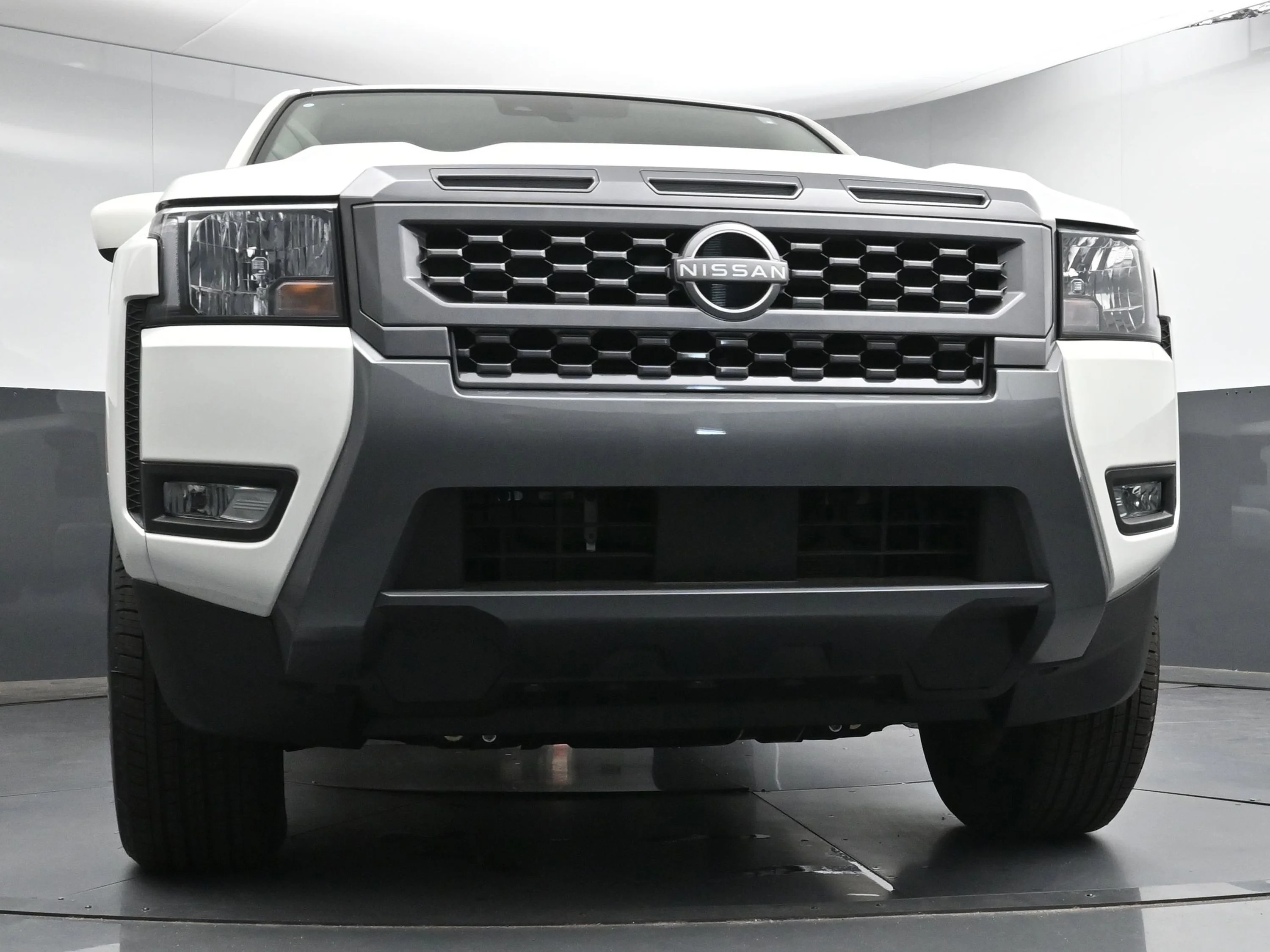 New 2025 Glacier White Nissan Crew Cab SV image 20