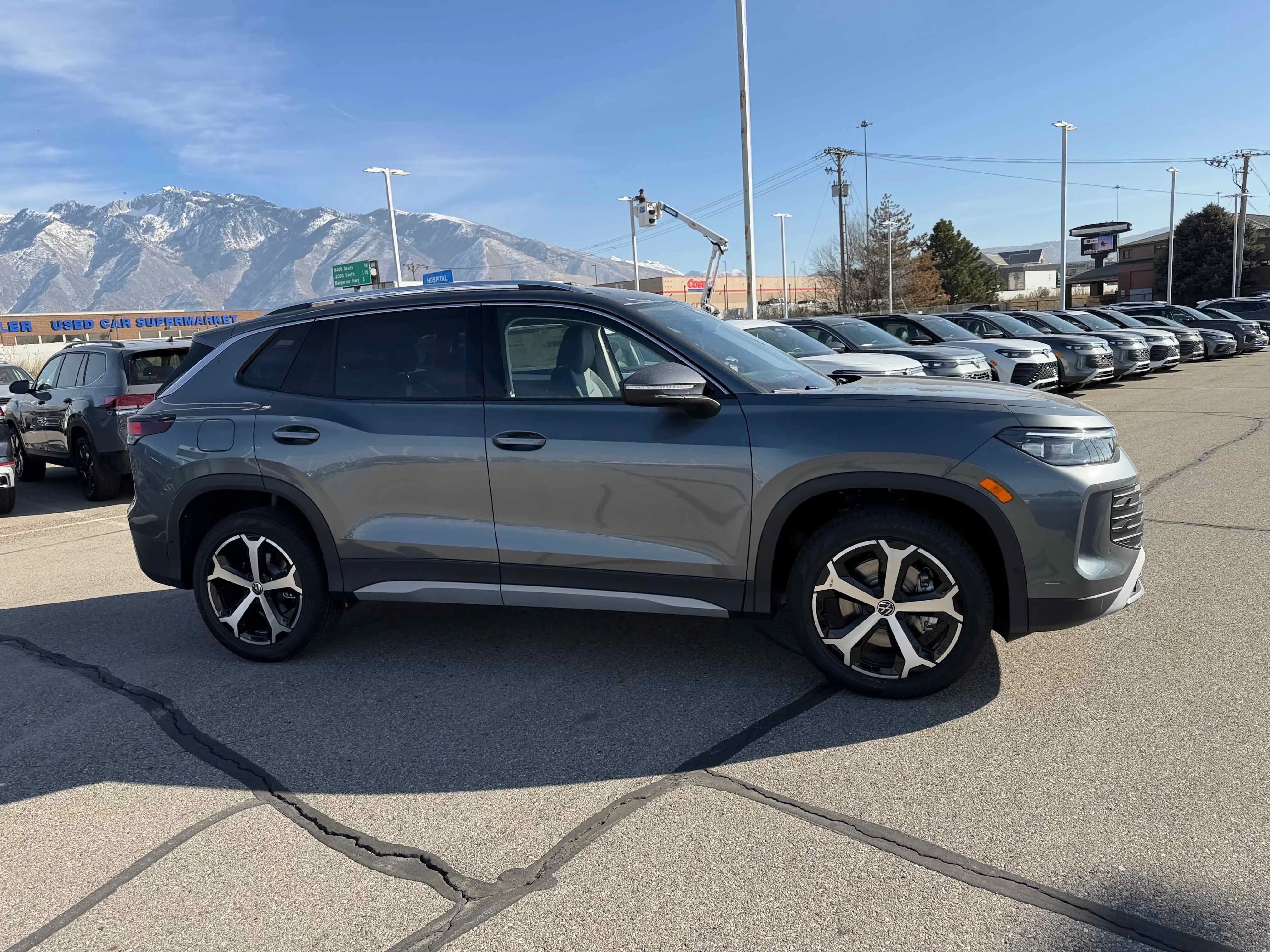 New 2026 Platinum Gray Volkswagen SE image 8