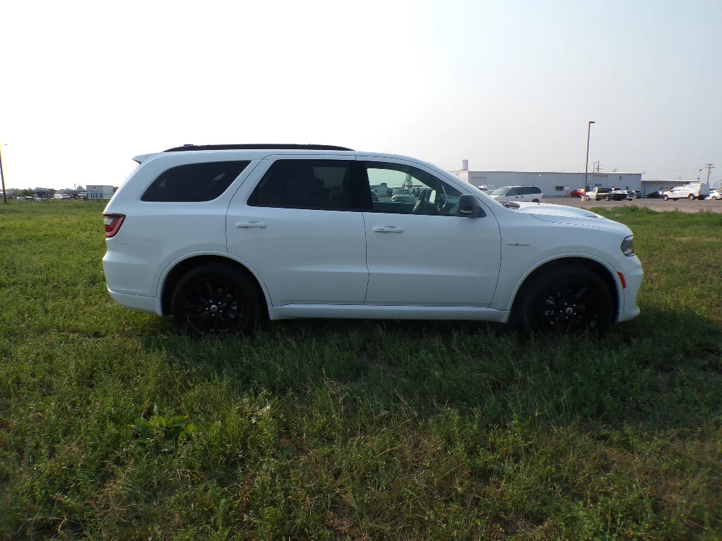 Used 2024 White Knuckle Clearcoat Dodge R/T Plus image 4
