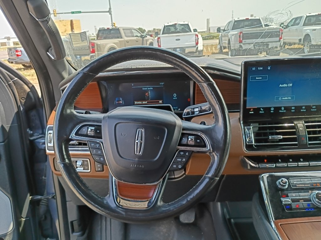 Used 2022 Ocean Drive Blue Metallic Tinted Clearcoat Lincoln Reserve image 25