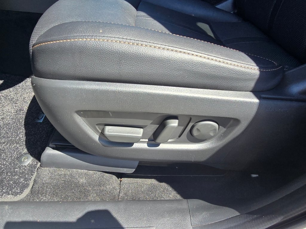 Used 2025 Rhodium White Premium Mazda Premium Package image 16
