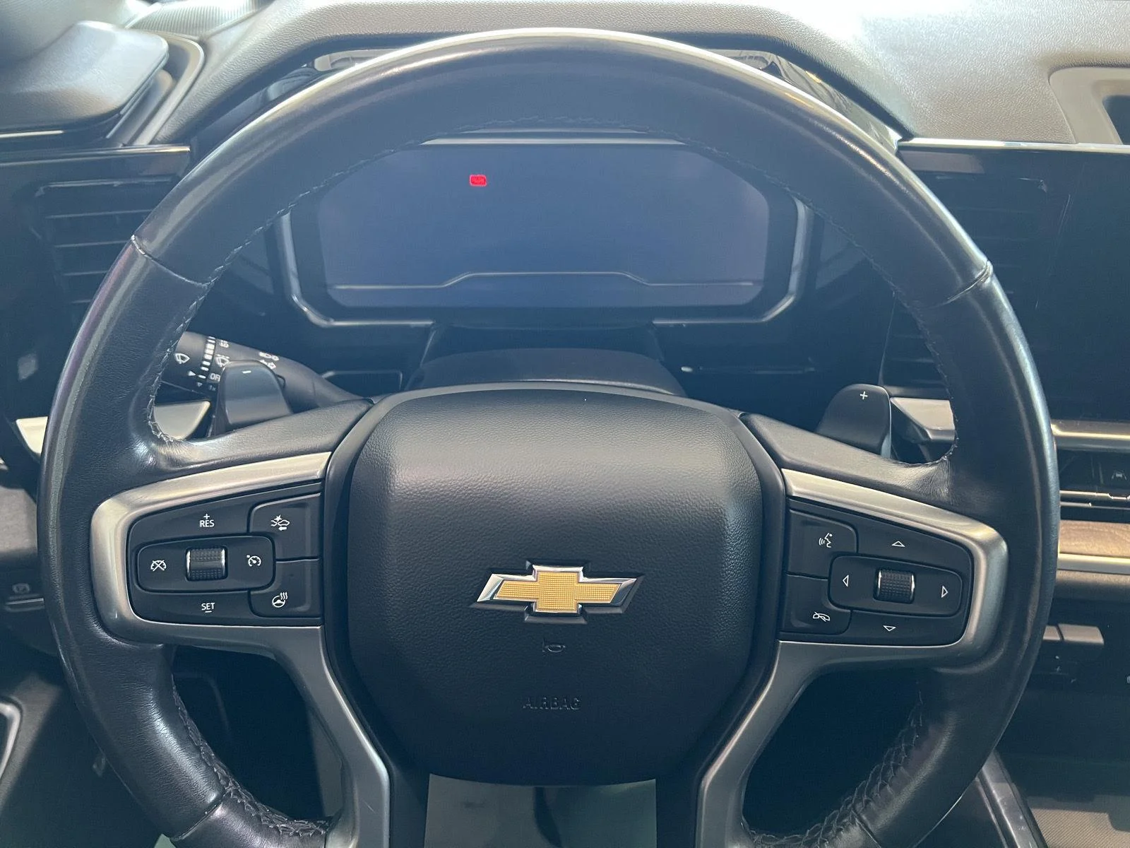 Used 2022 Dark Ash Metallic Chevrolet LTZ image 18