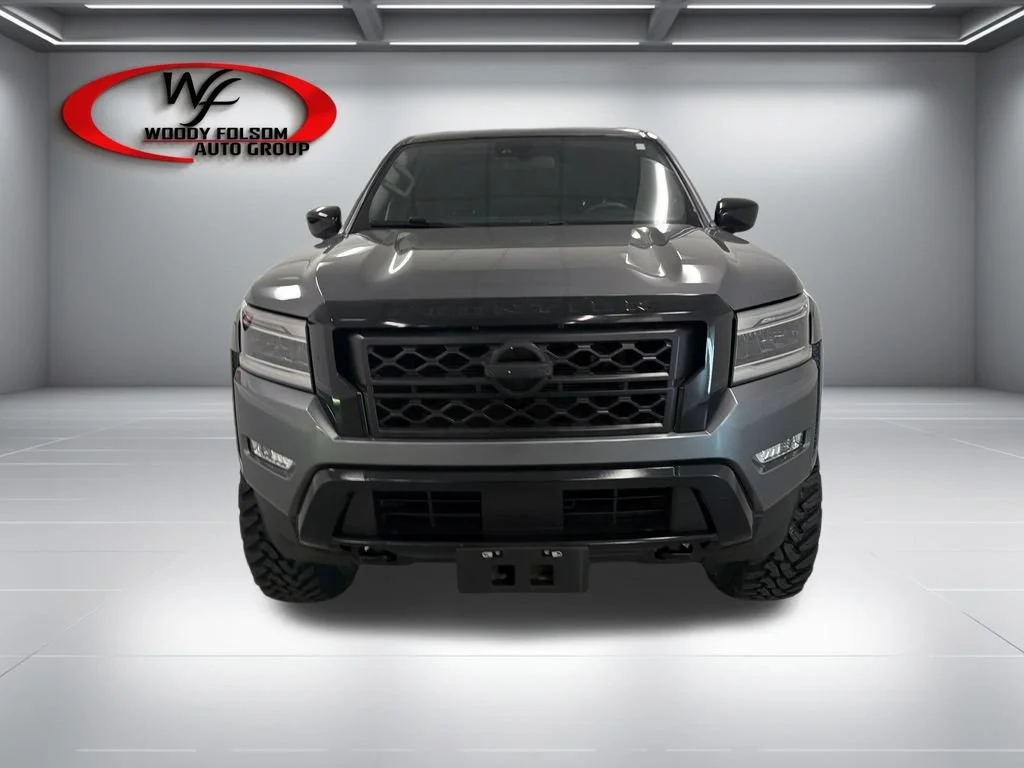 Used 2023 Gun Metallic Nissan SV image 2