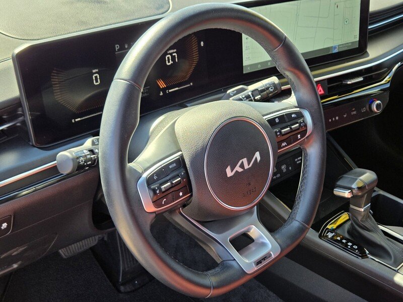 Used 2025 Steel KIA GT-LINE AUTO FWD image 20