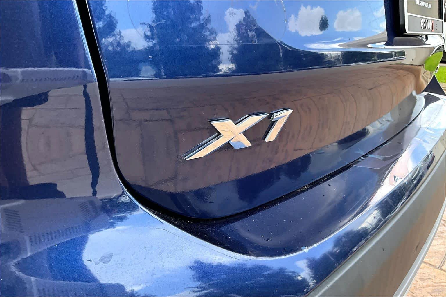 Used 2018 Mediterranean Blue Metallic BMW xDrive28i image 29