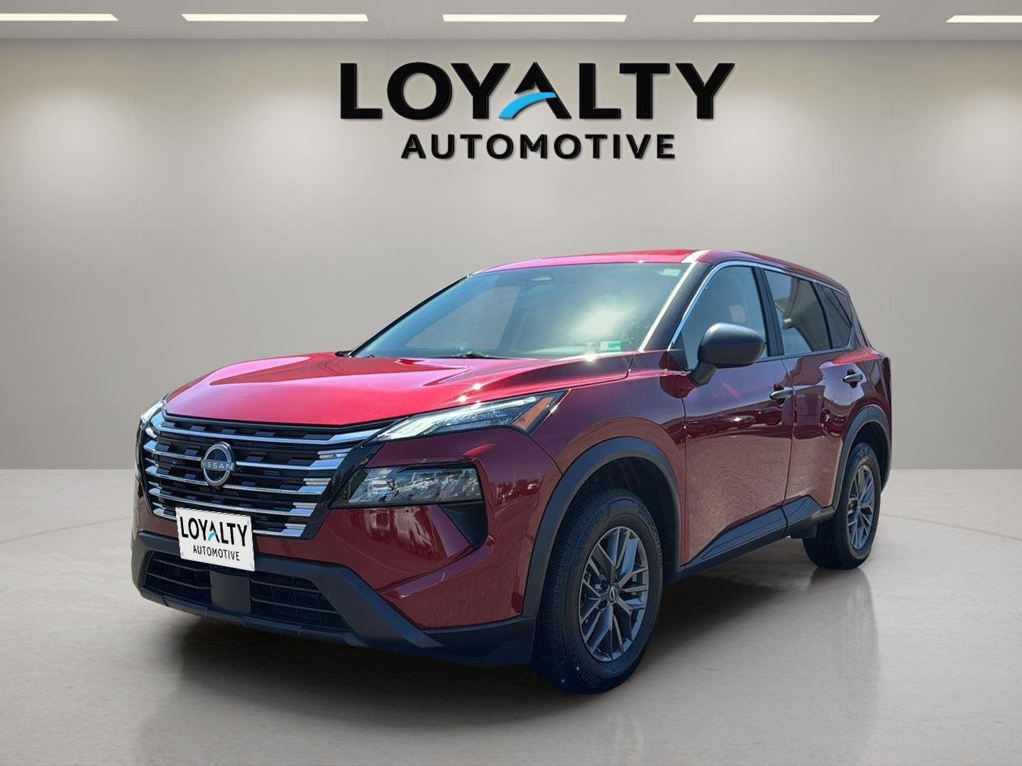 Used 2025 Scarlet Ember Tintcoat Nissan S image 1