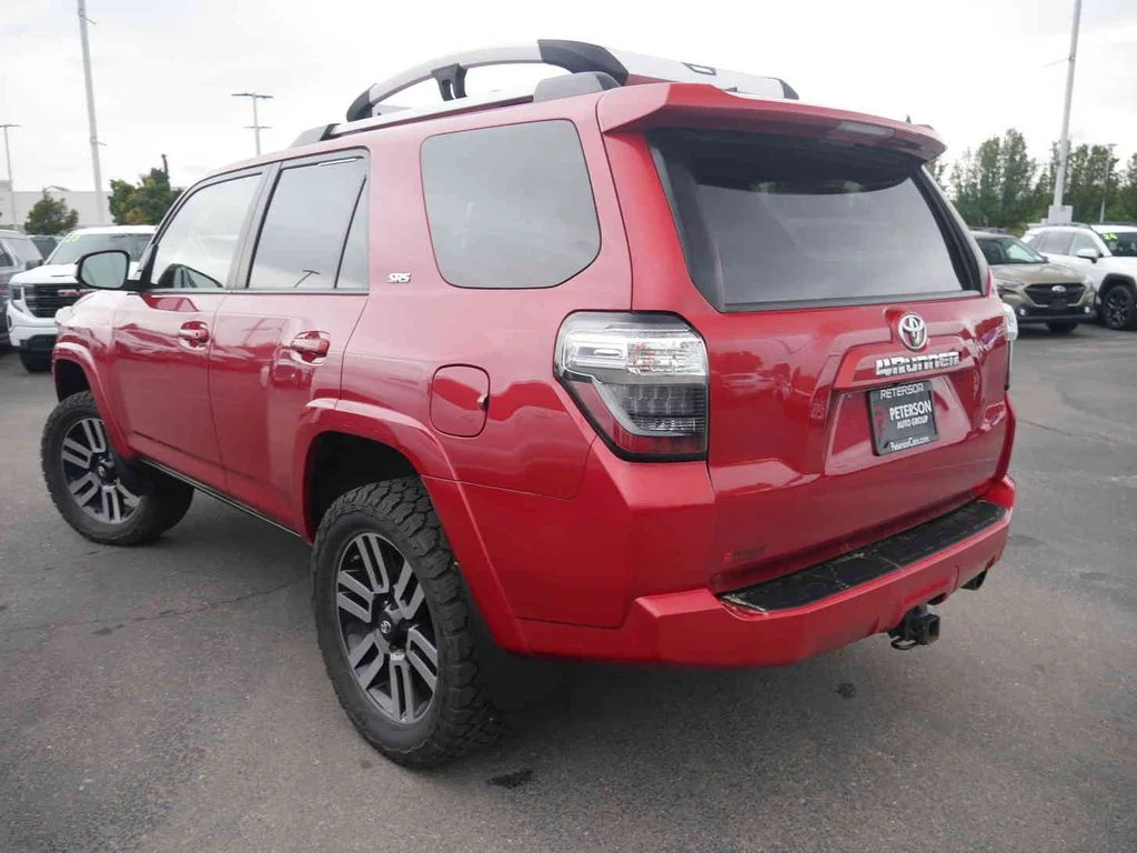 Used 2020 Red Toyota SR5 image 20