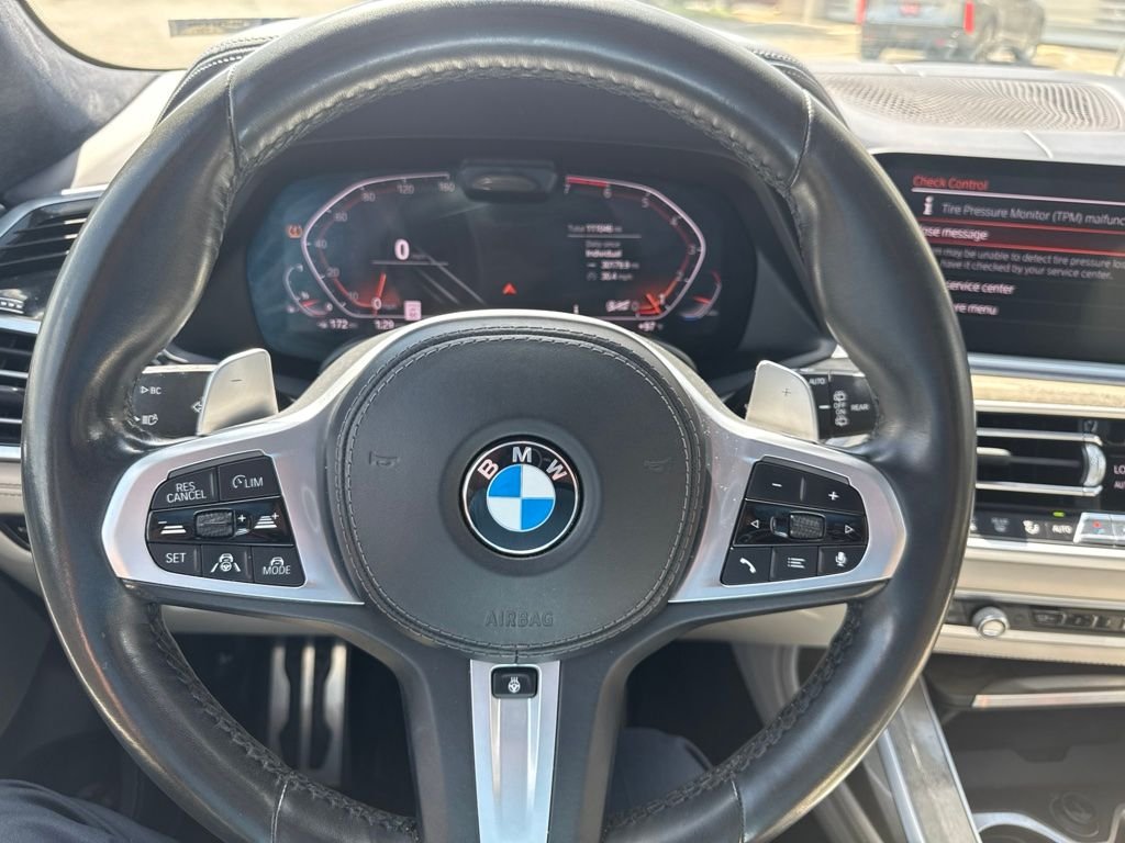 Used 2019 White BMW xDrive50i image 9