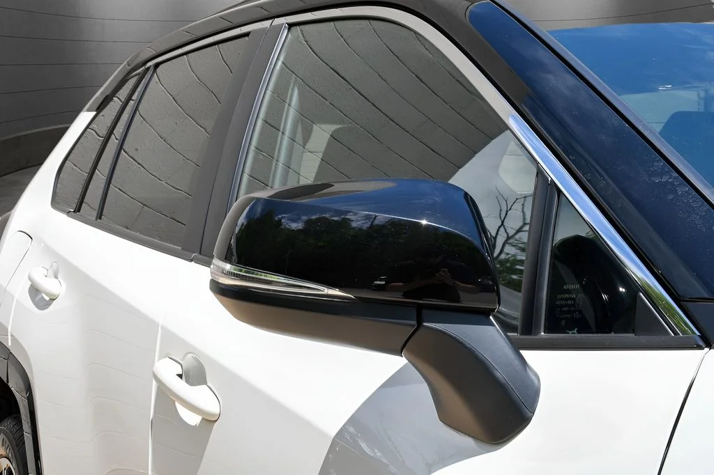 2021 Toyota RAV4 XSE - Photo 9