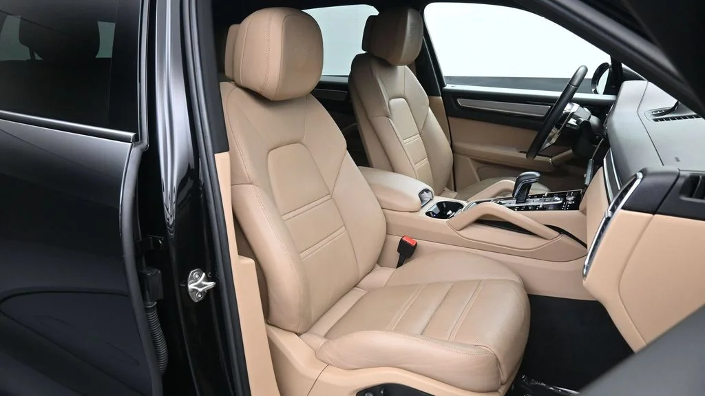 Used 2023  Porsche Platinum Edition image 17