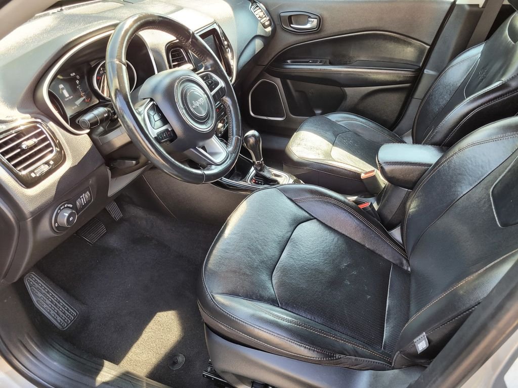 Certified Used 2019 Silver Jeep Limited image 15