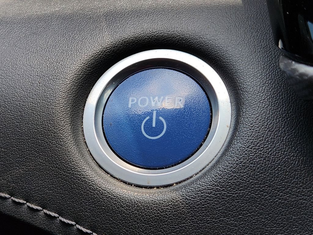 Used 2021 Red Toyota Platinum image 23