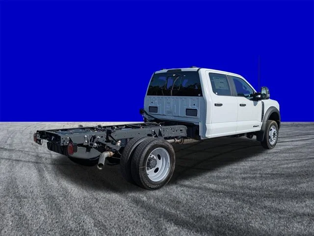 New 2026 Oxford White Ford F-450® XL image 4
