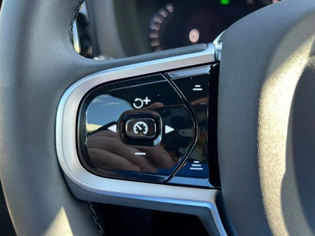 New 2026 Crystal White Volvo Core image 20