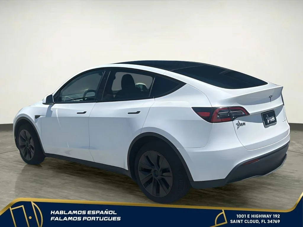 Used 2024  Tesla Long Range image 4
