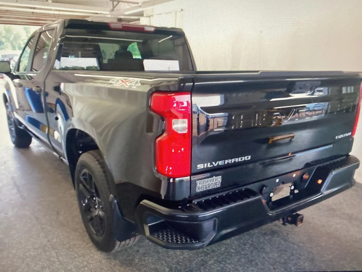 Used 2024 Black Chevrolet Custom image 4