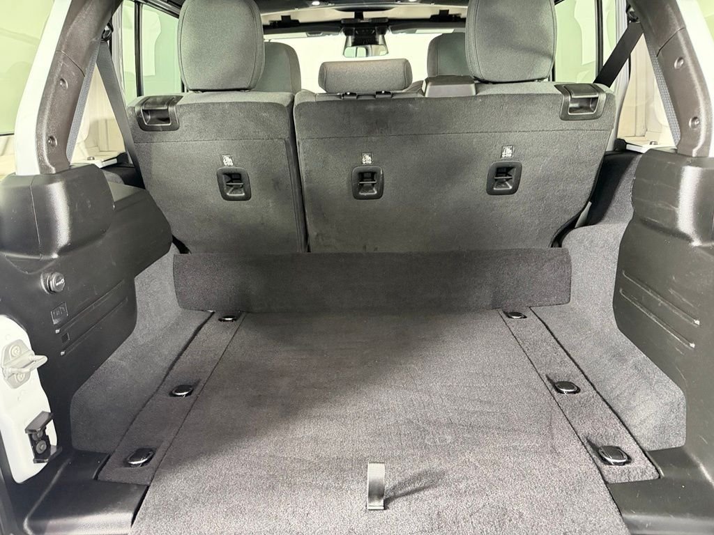 Certified Used 2025 White Jeep Willys 4xe image 28