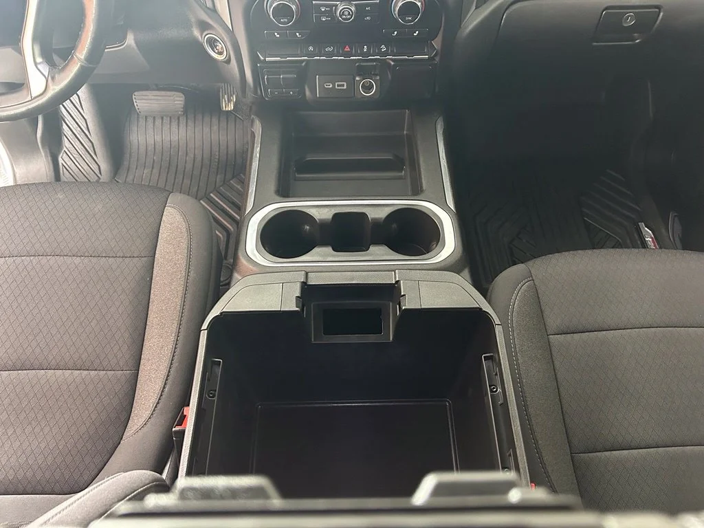 Used 2020 White Chevrolet RST image 9