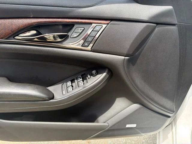Used 2018 White Cadillac 2.0L Turbo Luxury image 12