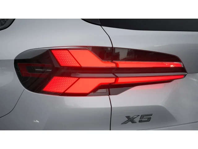 New 2026 Mineral White Metallic BMW xDrive50e image 8