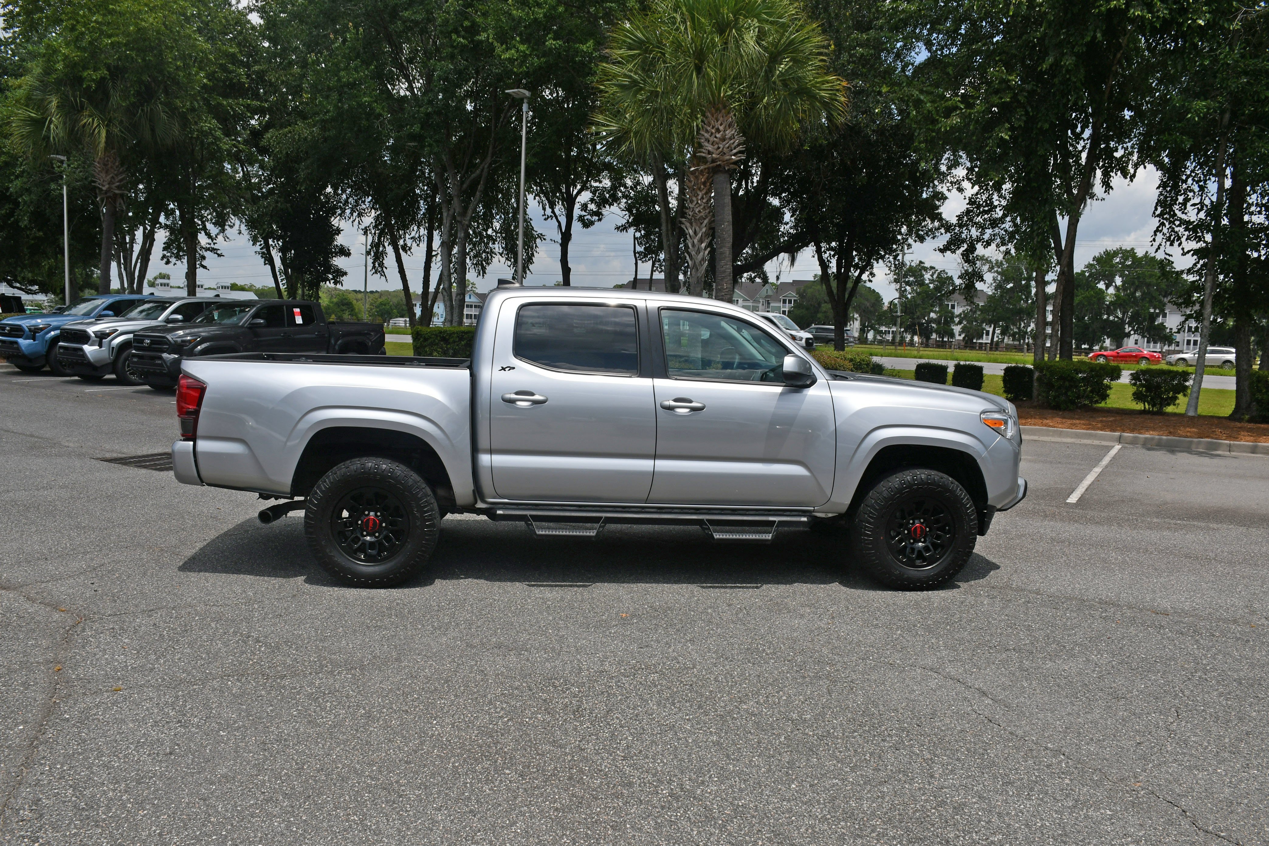 Used 2022 Silver Toyota SR image 4