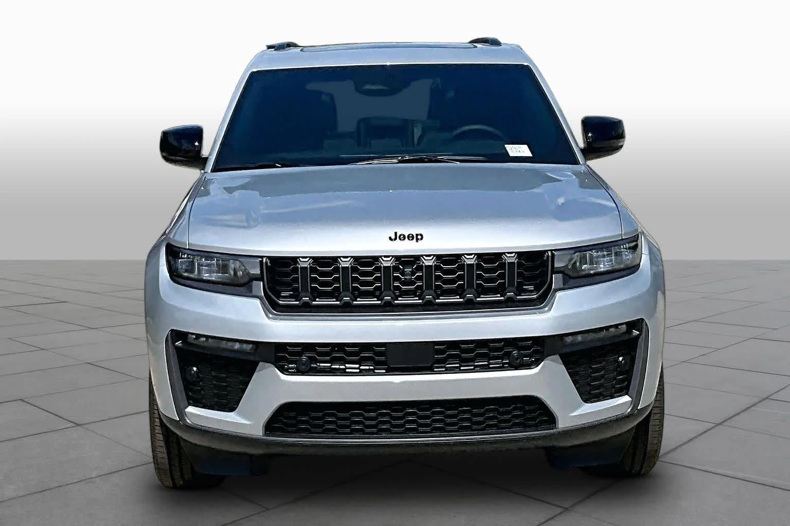 New 2026 Silver Zynith Exterior Paint Jeep 85th Anniversary Edition image 4