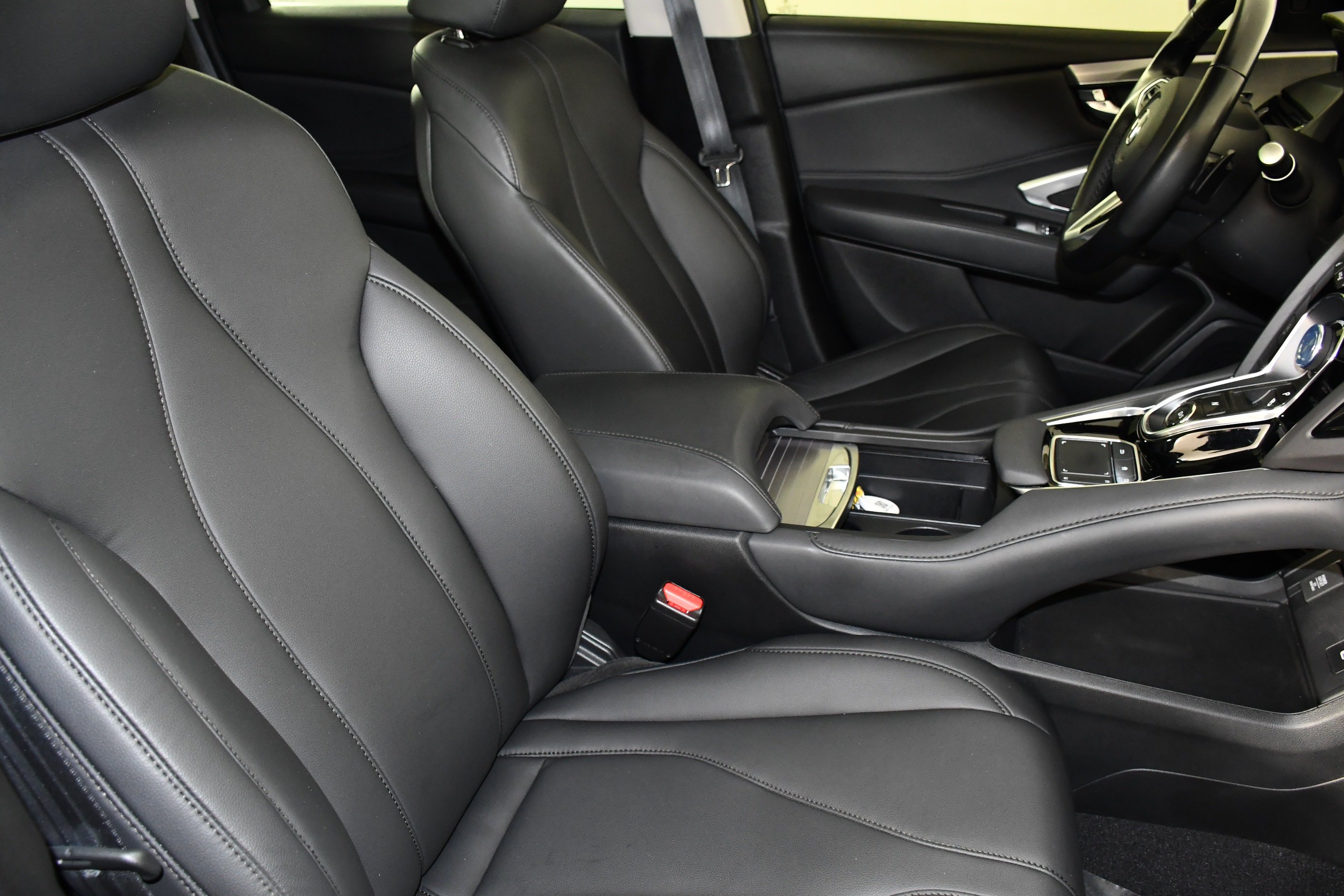 Used 2023 Platinum White Pearl Acura Base image 42