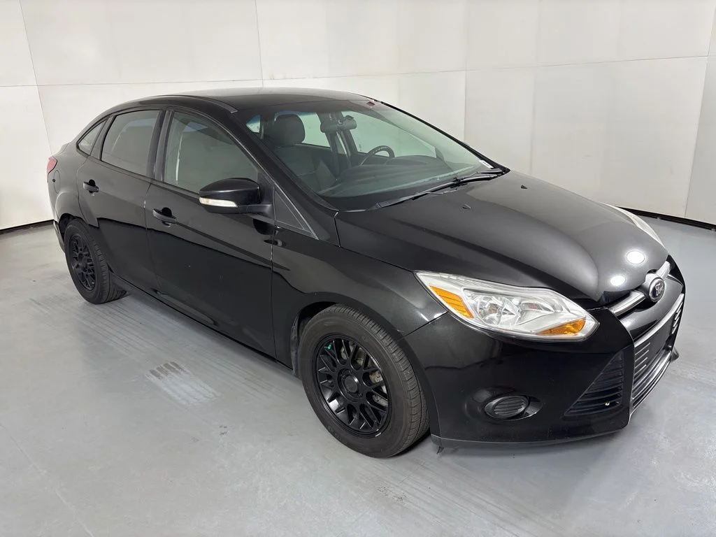 Used 2014 Ford Focus SE with VIN 1FADP3F22EL112463 for sale in Mesa, AZ
